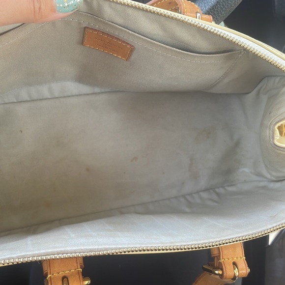 LOUIS VUITTON VERNIS SHOULDER PURSE BAG - Picture 12 of 17